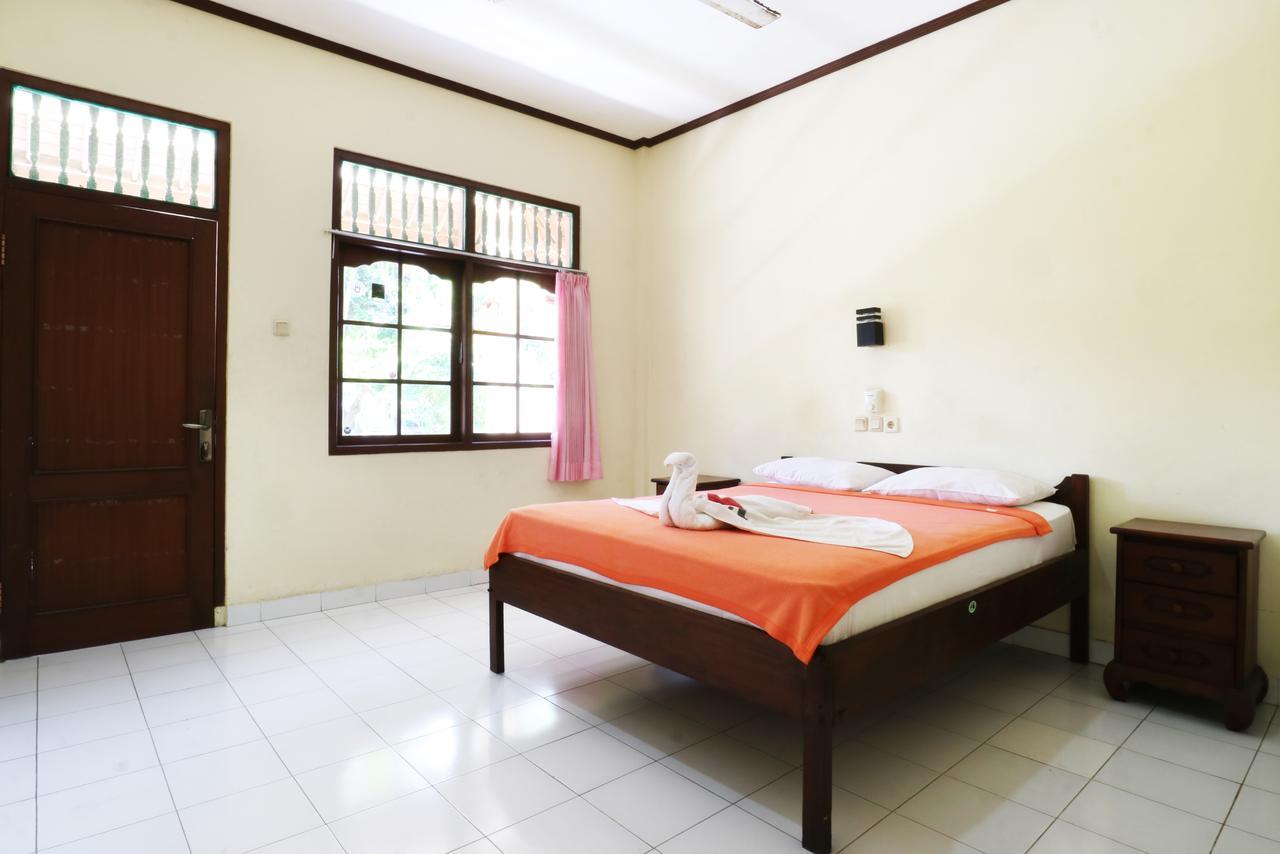 Mekar Jaya Bungalows Kuta Lombok Exterior foto