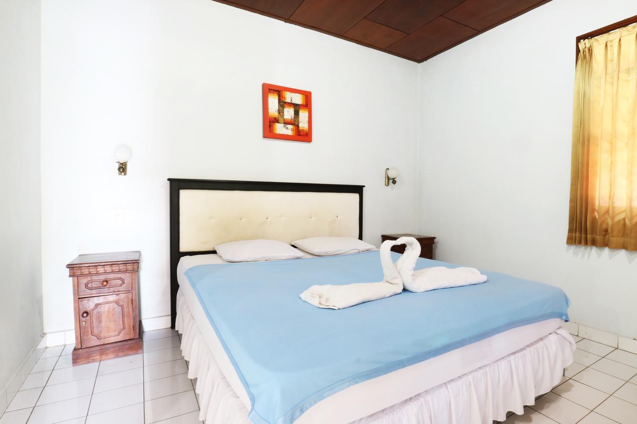 Mekar Jaya Bungalows Kuta Lombok Exterior foto